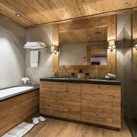 Luxe Chalet Avec Piscine Ferienhaus